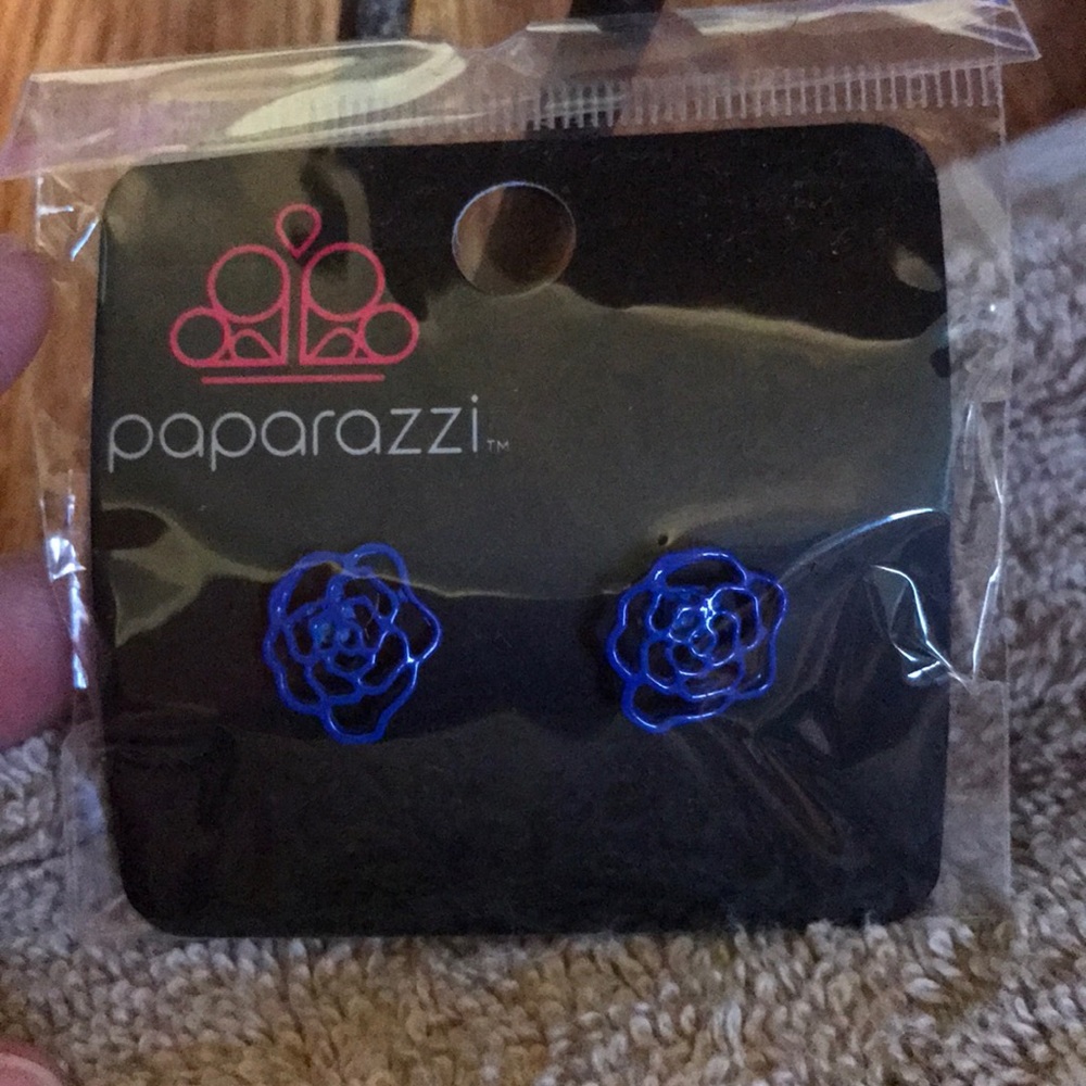 Paparazzi blue flower earrings